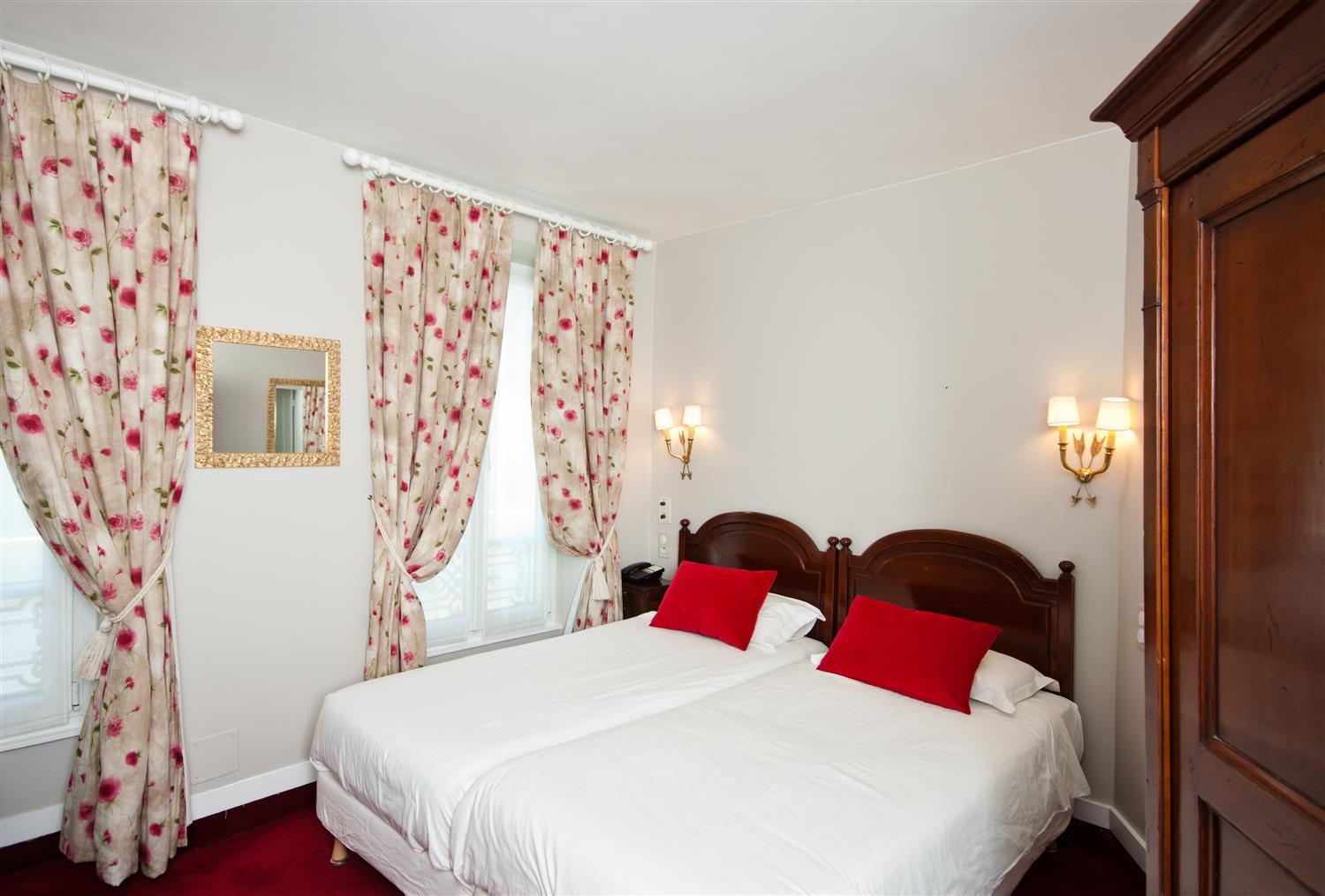Hotel Western Aramis Saint Germain 3*