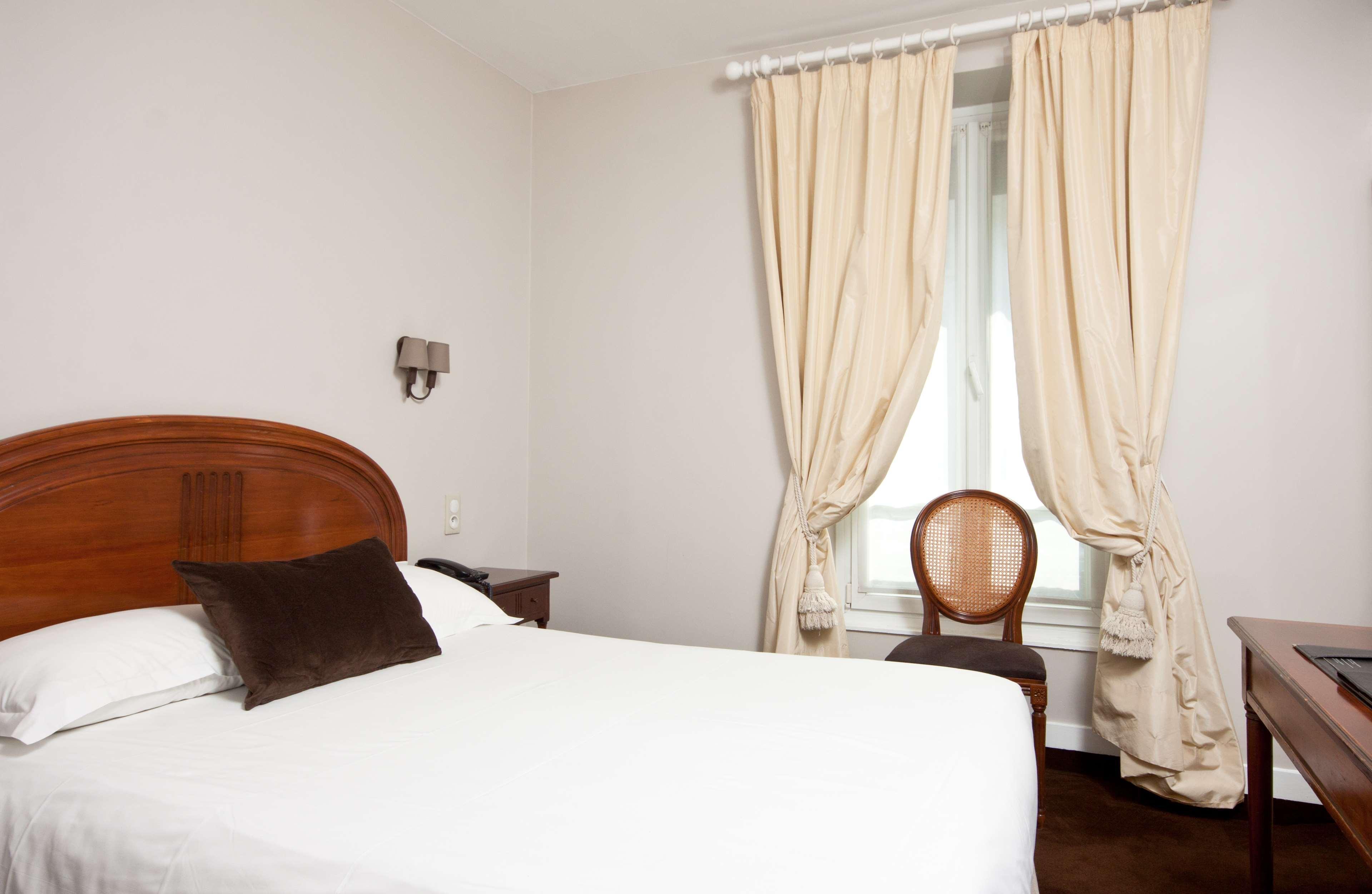 Western Aramis Saint Germain 3* Parigi